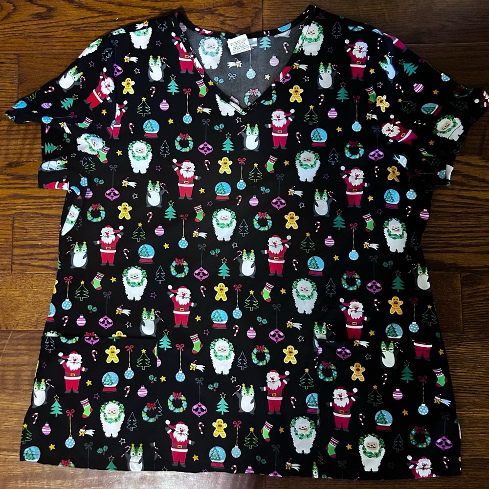Patterned Scrubstar Scrub Tops - Picture 2 of 7